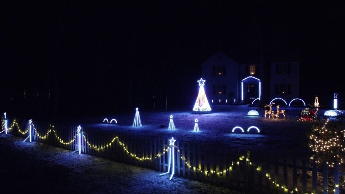 Outdoor holiday display